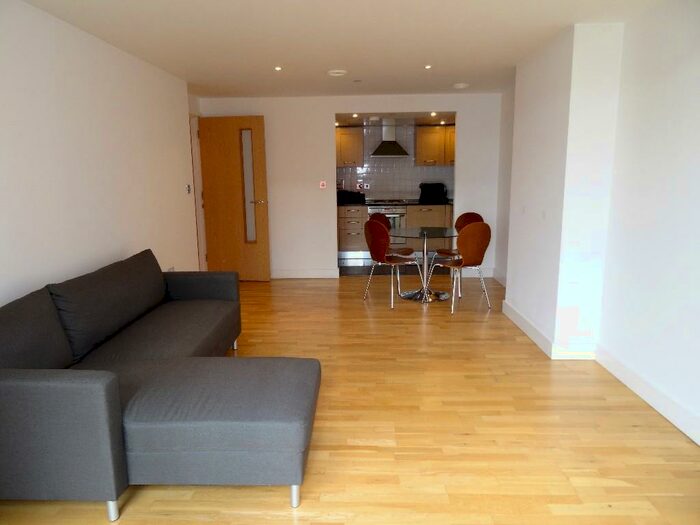 2 Bedroom Flat To Rent In Mizzen Mast House, London, SE18