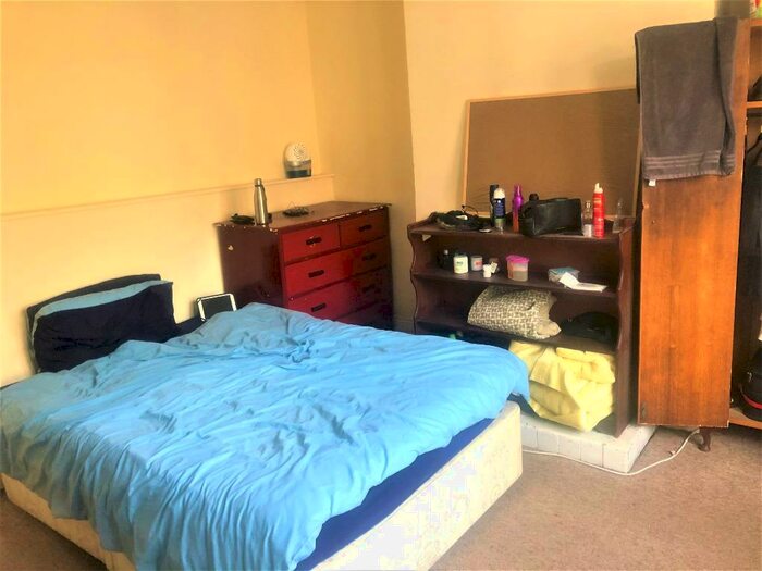 5 Bedroom Terraced House To Rent In Queens Park Road, City Centre, Brighton, BN2