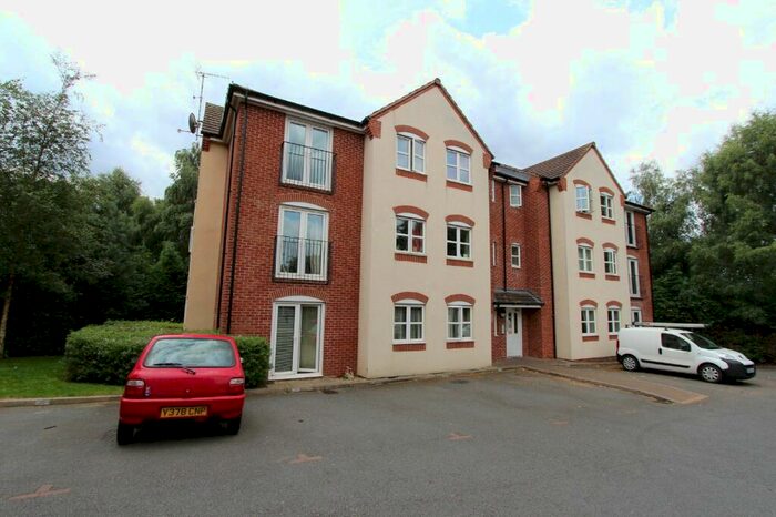 2 Bedroom Flat To Rent In Quarry Hill, Wilnecote, B77