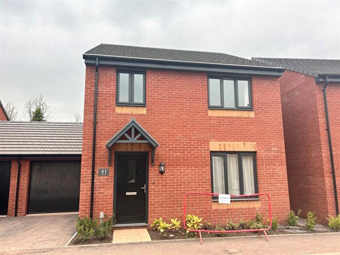 4 Bedroom Detached House To Rent In Viking Grove, Exeter, EX1