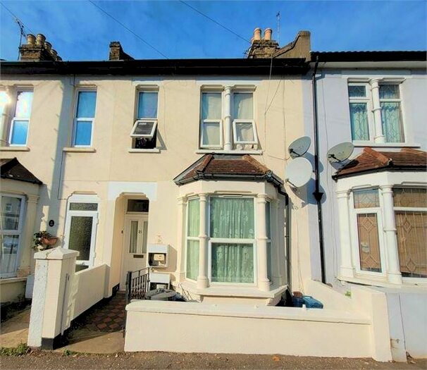 1 Bedroom Apartment To Rent In Albert Road, Southend On Sea, Southend On Sea, SS1