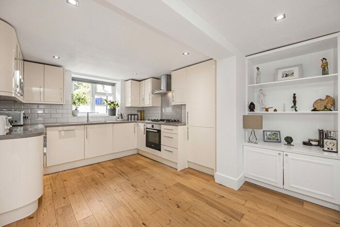 3 Bedroom Terraced House For Sale In Windmill Lane, London, E15
