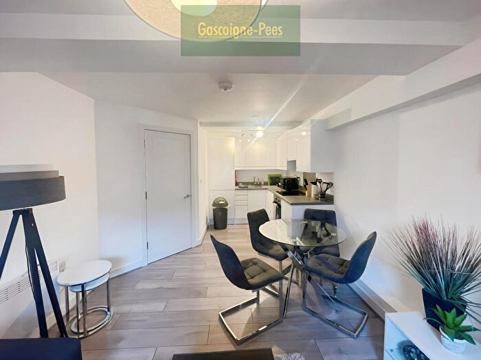 1 Bedroom Apartment To Rent In Town Centre, RG21