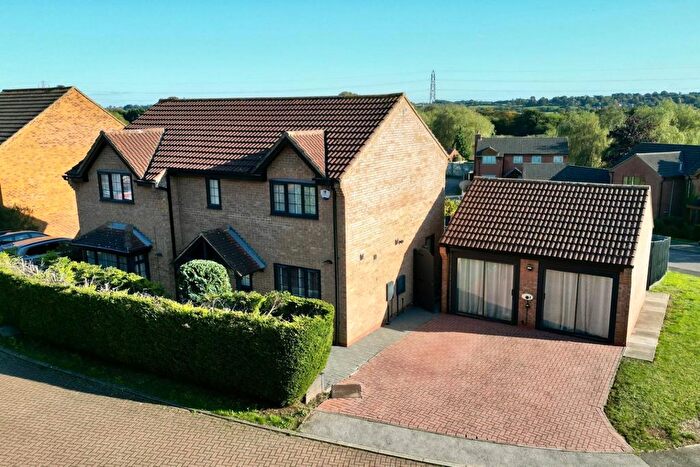 5 Bedroom Detached House For Sale In Tanfield Lane, Rushmere, Northampton, NN1