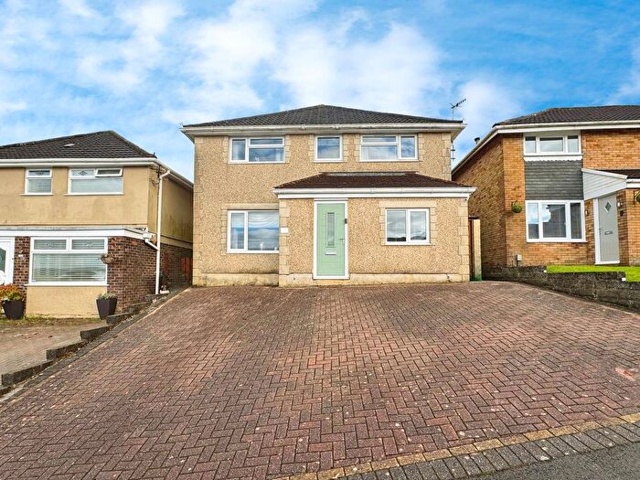4 Bedroom Detached House For Sale In Falcon Drive, Neath, SA11