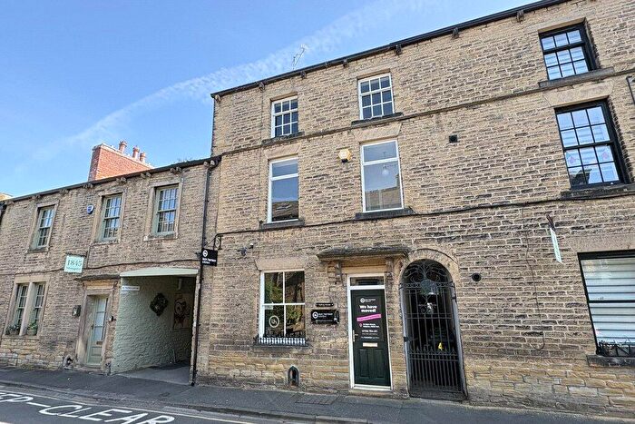 3 Bedroom Terraced House For Sale In Kipling House, Otley Street, Skipton, BD23
