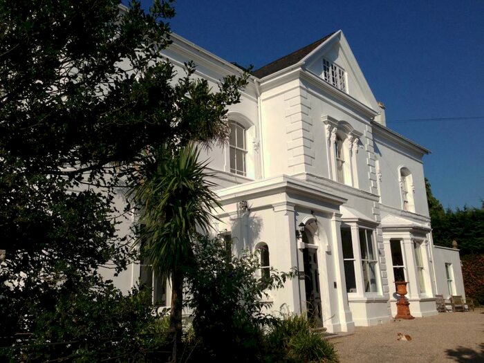 12 Bedroom Detached House To Rent In Pennsylvania Road, Exeter, EX4