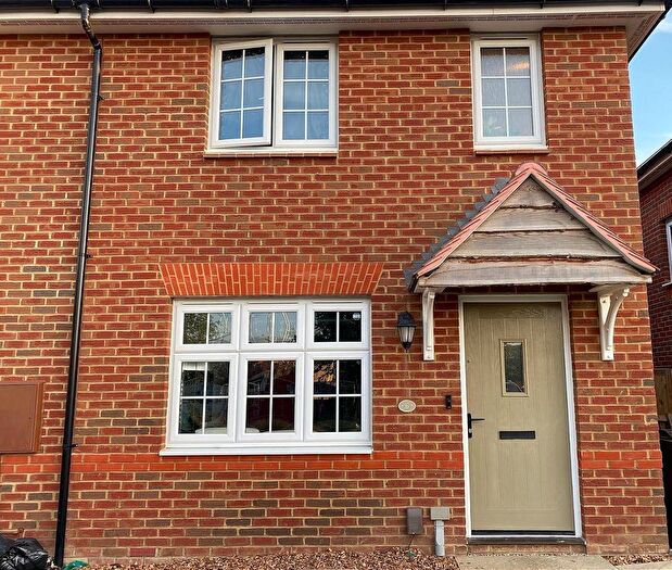 3 Bedroom End Of Terrace House For Sale In Endeavour Drive, Gillingham, Kent, ME8