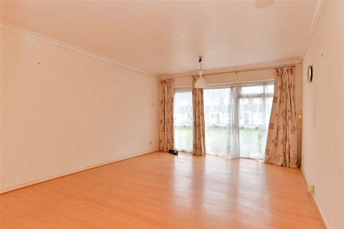 Studio For Sale In Sommerville Close, Faversham, Kent, ME13