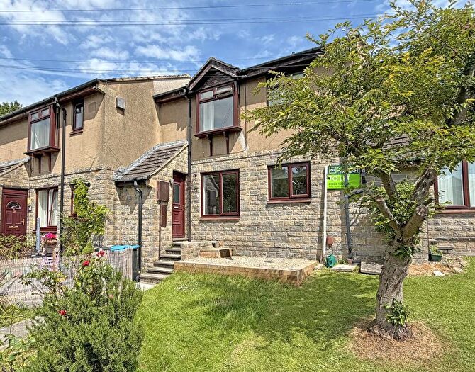2 Bedroom Flat To Rent In Oakdale Glen, Harrogate, HG1