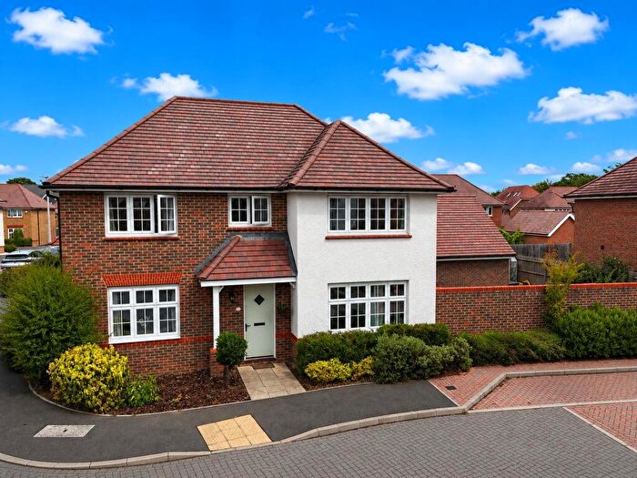 4 Bedroom Detached House For Sale In Orwell Drive, Arborfield Green, RG2
