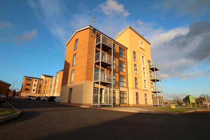 2 Bedroom Flat To Rent In Charlton Boulevard, Patchway, Bristol, BS34