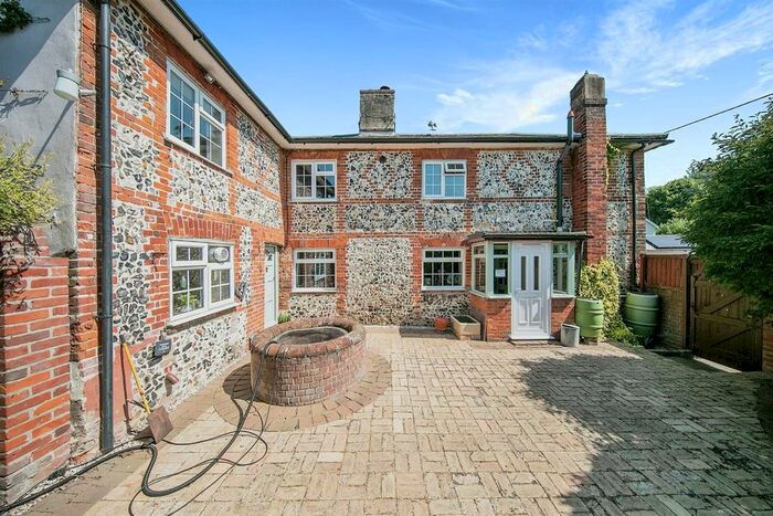 3 Bedroom Link Detached House For Sale In Poole Street, Cavendish, Sudbury, CO10