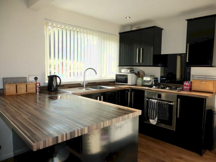 3 Bedroom House To Rent In Exwick Road, Exeter, EX4