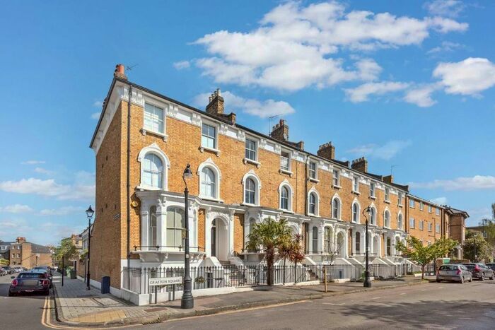 5 Bedroom Property To Rent In Grafton Square, London, SW4