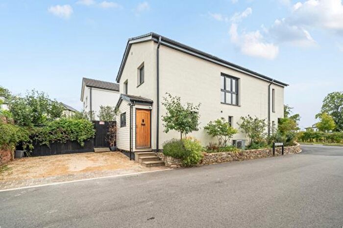 3 Bedroom Detached House For Sale In Read Place, Ambrosden, Bicester, OX25