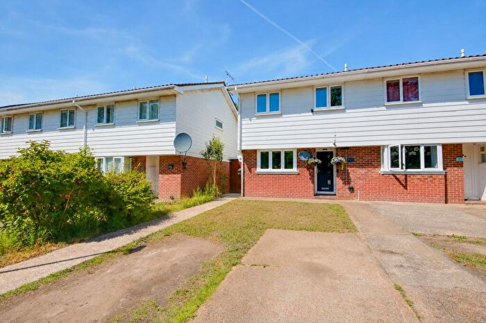 3 Bedroom End Of Terrace House For Sale In Bitterne Manor! Parking For Multiple Cars!modern Bathroom, SO18