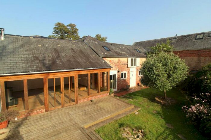 3 Bedroom Semi-Detached House To Rent In Courtlands Lane, Exmouth, EX8