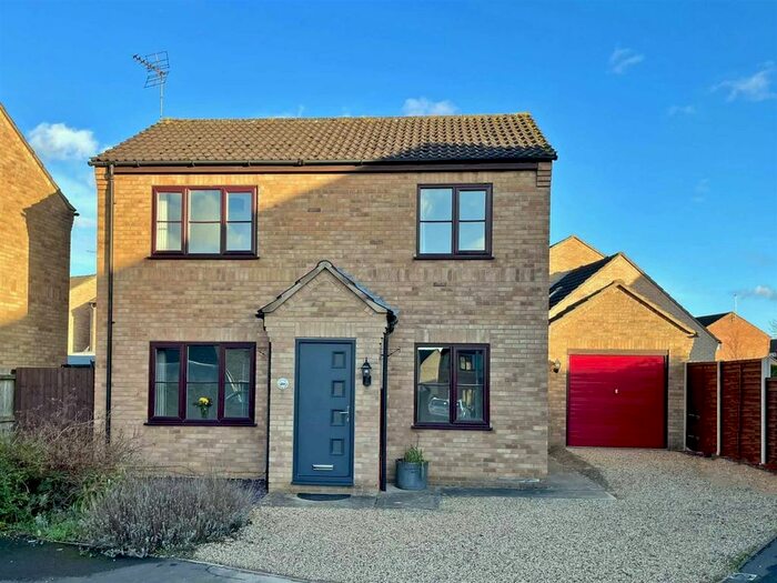 3 Bedroom Detached House To Rent In Foxglove Road, Stamford, PE9