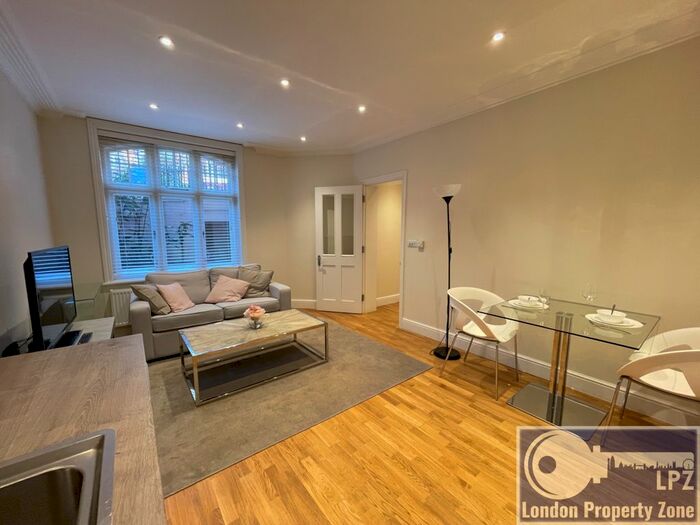 1 Bedroom Flat To Rent In Hamlet Gardens, Hammersmith, W6