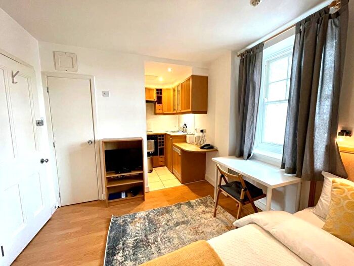Studio To Rent In Fulham Palace Road, Hammersmith, London, W6