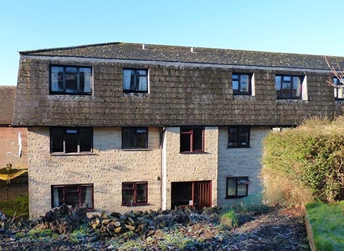 2 Bedroom Flat To Rent In Malthouse Close, Wincanton, BA9