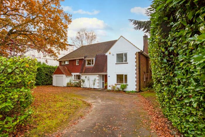 5 Bedroom Detached House To Rent In Kingsley Avenue, Camberley, GU15