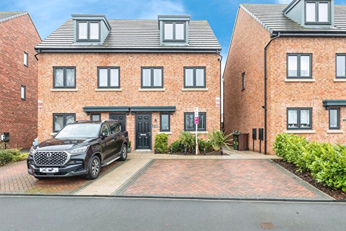 3 Bedroom Semi Detached House For Sale In Sandygate Lane, Hemsworth, Pontefract, WF9