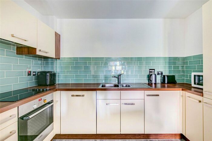 1 Bedroom Flat To Rent In Woodmill Close, Roehampton, SW15