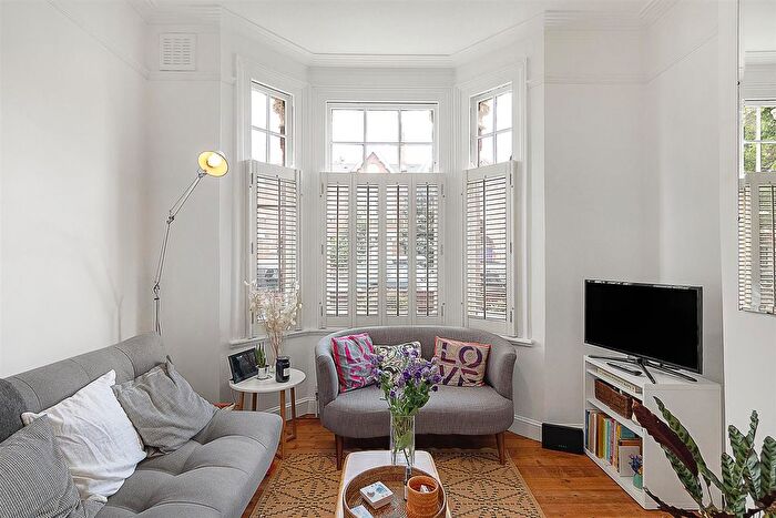 1 Bedroom Flat To Rent In Copleston Road, Peckham, SE15