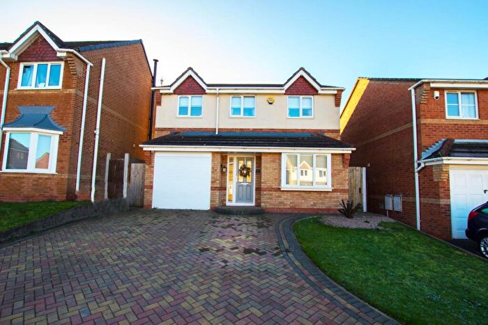 4 Bedroom Detached House For Sale In Milking Lane, Lower Darwen, BB3