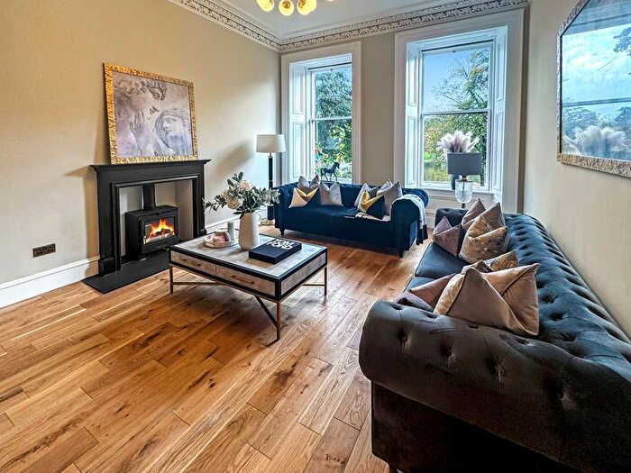 2 Bedroom Flat For Sale In Pollokshaws Road, Strathbungo, G41