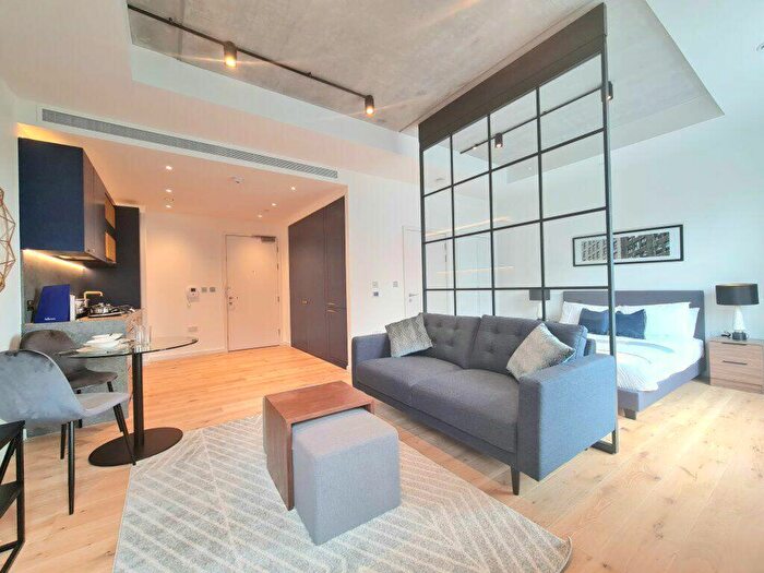1 Bedroom Flat To Rent In Goodluck Hope, Canary Wharf, E14