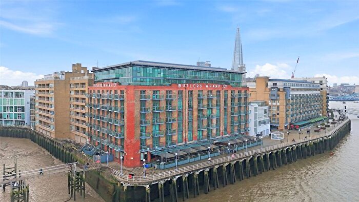 3 Bedroom Flat To Rent In Tea Trade Wharf, Shad Thames, London, SE1