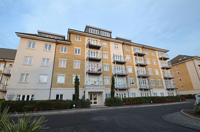 2 Bedroom Flat To Rent In Cavendish House, Park Lodge Avenue, West Drayton, Middlesex, UB7