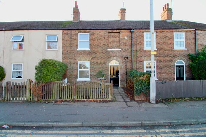 2 Bedroom Terraced House To Rent In Oundle Road, Woodston, Peterborough, PE2