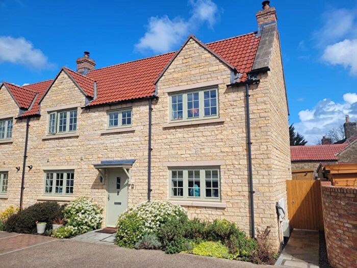 3 Bedroom End Of Terrace House For Sale In Turnstone Close, Rode, Frome, BA11