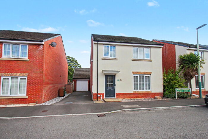 4 Bedroom Detached House For Sale In Bro Ger-y-Nant, Caerphilly, CF83