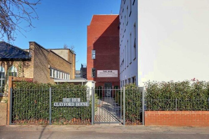 Studio To Rent In Hampden Road, London, N8