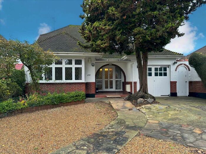 4 Bedroom Bungalow To Rent In College Hill Road, Harrow Weald, Harrow, HA3