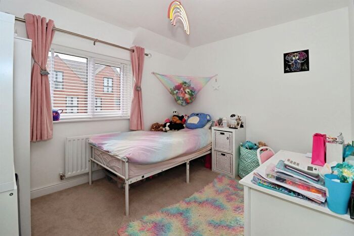 3 Bedroom Terraced House For Sale In Mustoe Road, Frenchay, Bristol, BS16