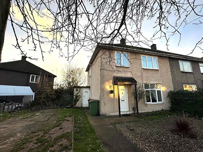 3 Bedroom Semi Detached House For Sale In Lilac Avenue, Scunthorpe, DN16