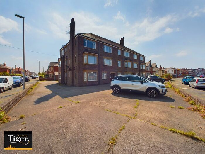 2 Bedroom Flat To Rent In Shaftesbury Avenue, Blackpool, FY2