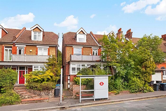 2 Bedroom Flat For Sale In Mayfield Road, South Croydon, CR2