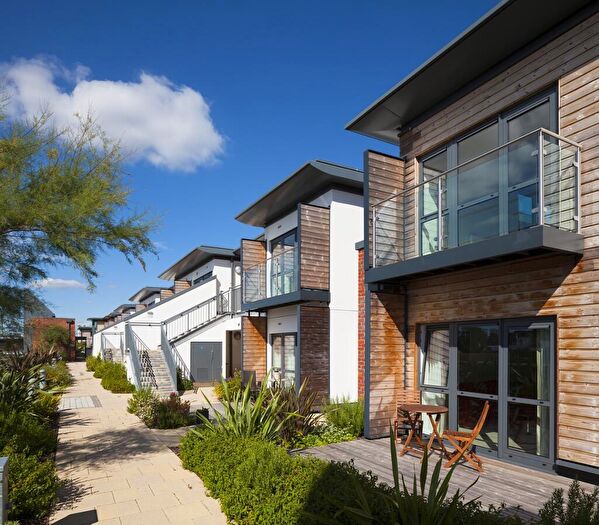 2 Bedroom Apartment To Rent In Park Way, Newbury, Berkshire, RG14