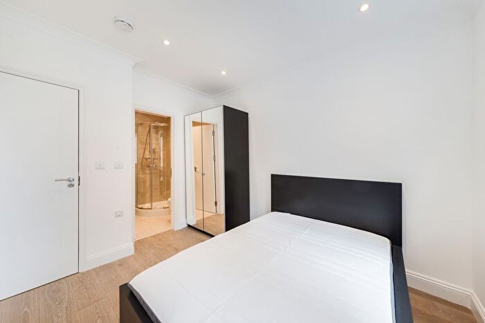 1 Bedroom Flat To Rent In Emperors Gate, London, SW7