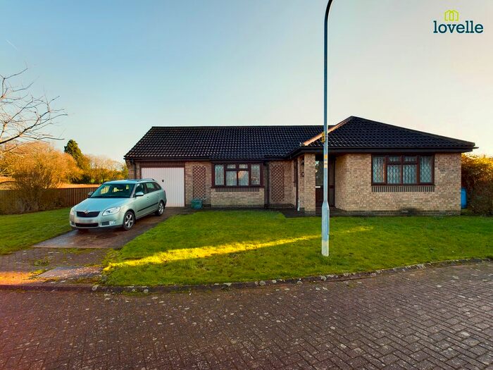 2 Bedroom Detached Bungalow For Sale In Sorrell Close, Binbrook, LN8