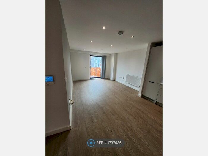 1 Bedroom Flat To Rent In The Arches, Leicester, LE3
