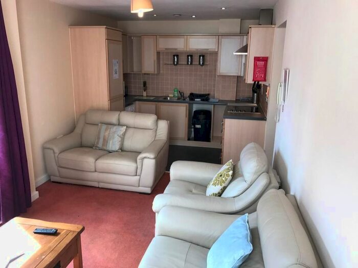 3 Bedroom Flat To Rent In Fairfax Street, Coventry, CV1