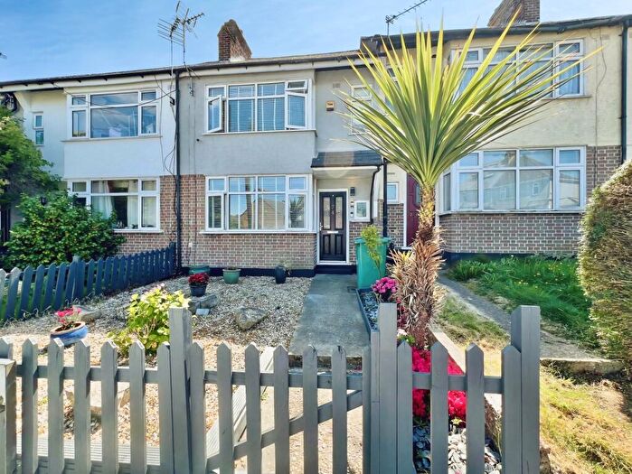 2 Bedroom Terraced House For Sale In Lullingstone Avenue, Swanley, Kent, BR8